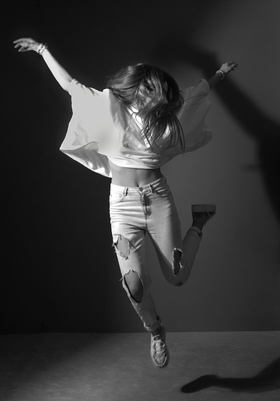 Filipa dancer in the dark